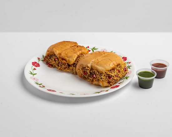 Dabeli - Gujarati street food at RAS Indian Mart & Eatery Edmonton